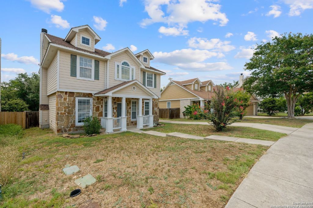 251 Red Hawk Rdg, San Antonio, TX 78258