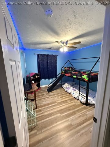 204 Gabrielle Court, Hurricane, WV 25526
