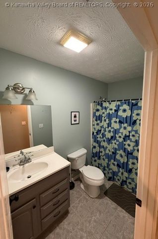 204 Gabrielle Court, Hurricane, WV 25526