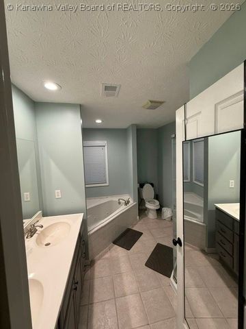 204 Gabrielle Court, Hurricane, WV 25526