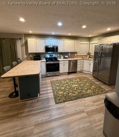 204 Gabrielle Court, Hurricane, WV 25526