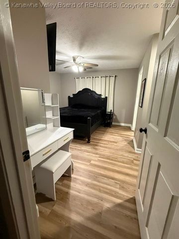 204 Gabrielle Court, Hurricane, WV 25526