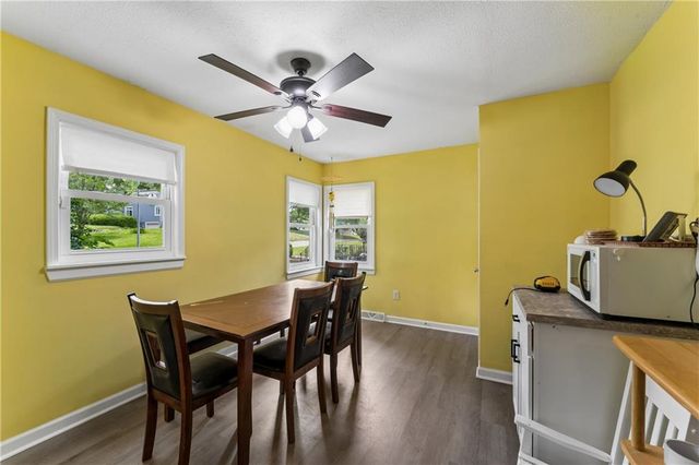 4900 NE Park Lane, Kansas City, MO 64118