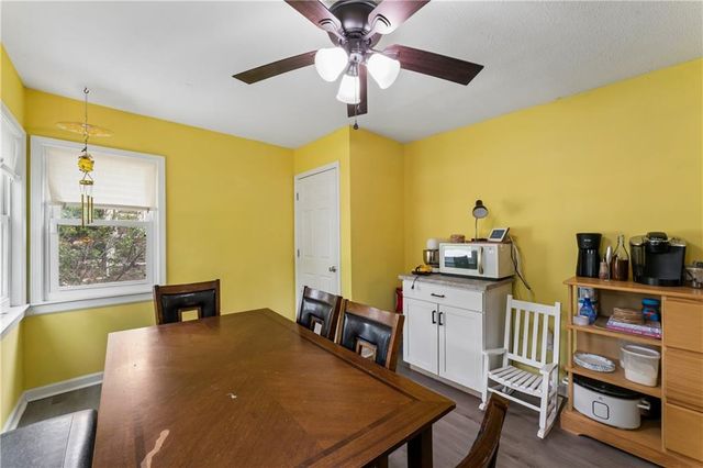 4900 NE Park Lane, Kansas City, MO 64118
