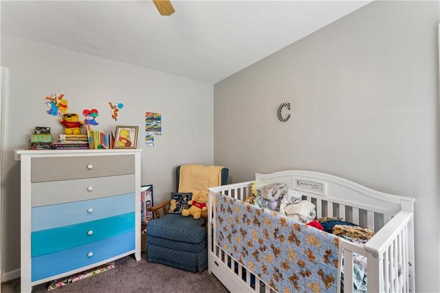 4900 NE Park Lane, Kansas City, MO 64118