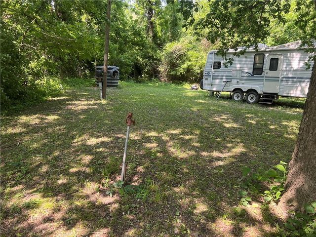 5811 Frederick Boulevard, St Joseph, MO 64507