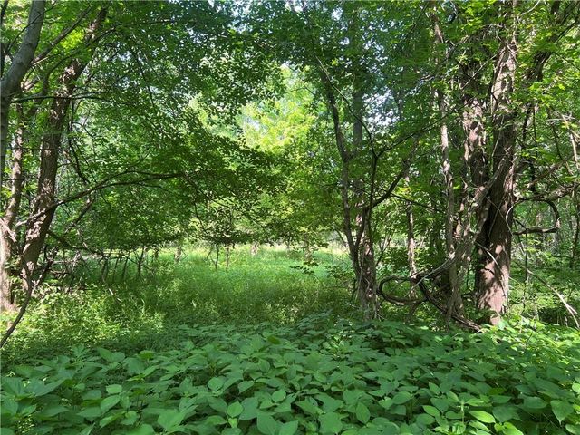 5811 Frederick Boulevard, St Joseph, MO 64507