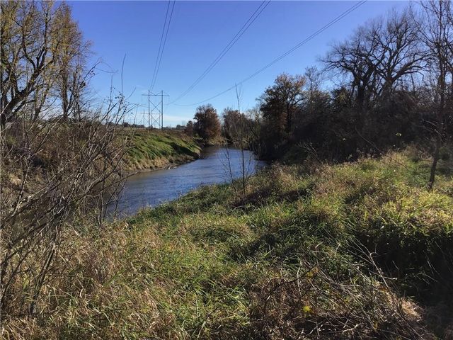 5811 Frederick Boulevard, St Joseph, MO 64507