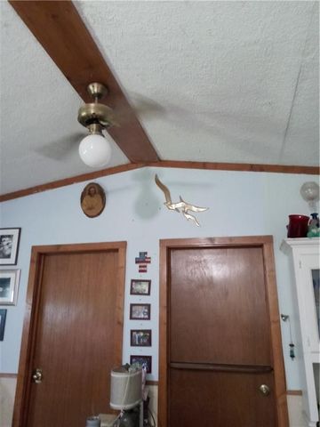 5811 Frederick Boulevard, St Joseph, MO 64507