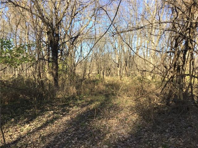 5811 Frederick Boulevard, St Joseph, MO 64507