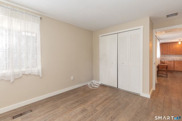 50 Hollister Way South 50, Glastonbury, CT 06033