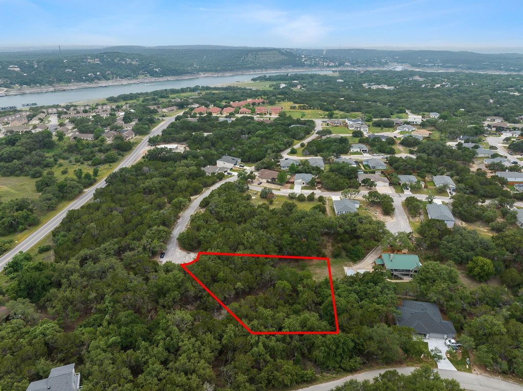 21002 Santa Paula Ave, Lago Vista, TX 78645