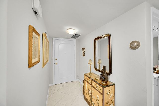 701 E Camino Real 4b, Boca Raton, FL 33432