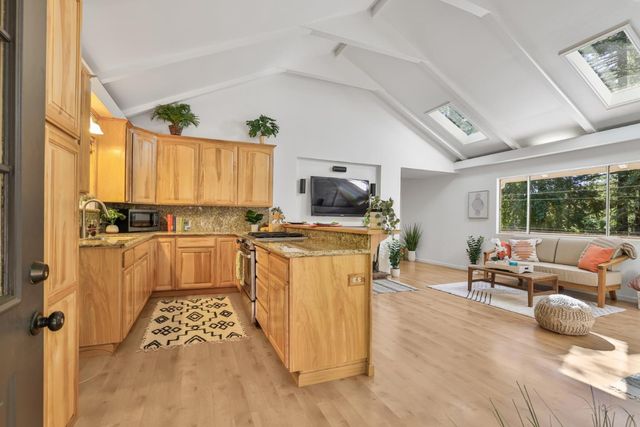 804 Quigg Way, Boulder Creek, CA 95006