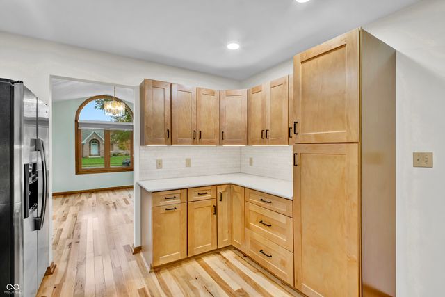 3200 Thomas Trace, Columbus, IN 47203