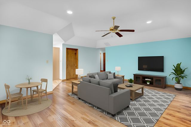 3200 Thomas Trace, Columbus, IN 47203