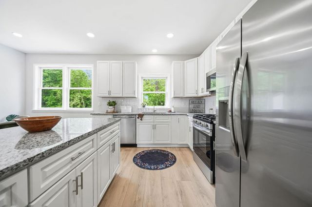 445 Linnville Road SE, Heath, OH 43056