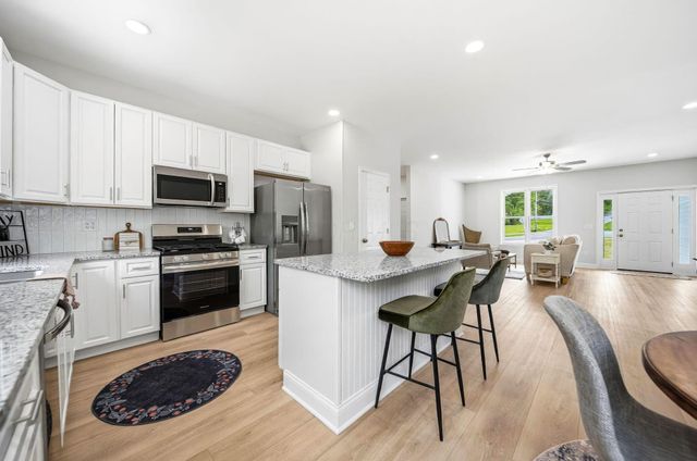 445 Linnville Road SE, Heath, OH 43056