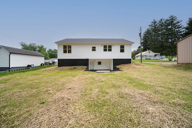 445 Linnville Road SE, Heath, OH 43056