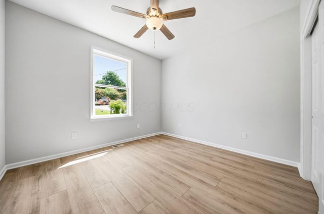 445 Linnville Road SE, Heath, OH 43056
