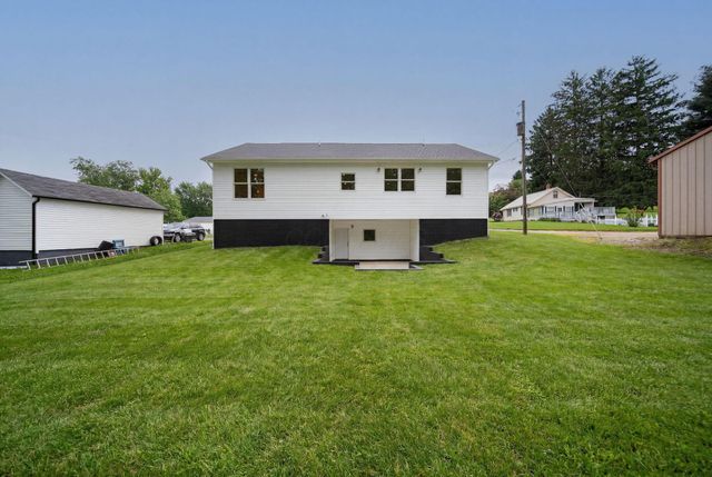 445 Linnville Road SE, Heath, OH 43056
