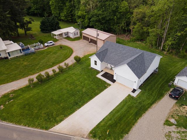 445 Linnville Road SE, Heath, OH 43056