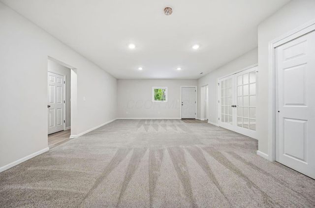 445 Linnville Road SE, Heath, OH 43056