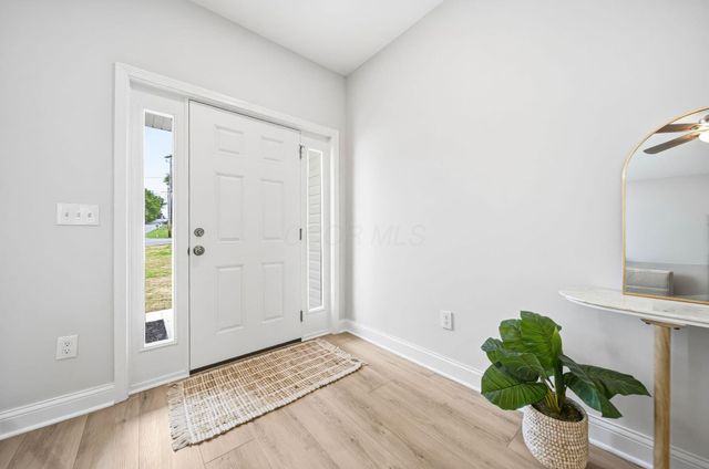 445 Linnville Road SE, Heath, OH 43056