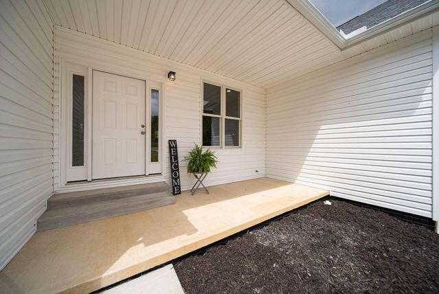 445 Linnville Road SE, Heath, OH 43056