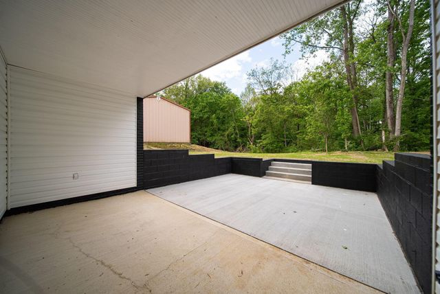 445 Linnville Road SE, Heath, OH 43056