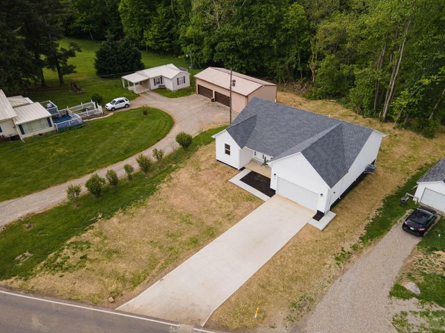 445 Linnville Road SE, Heath, OH 43056