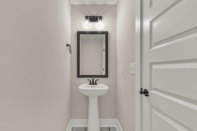 263 Switchgrass Dr, Clarksville, TN 37042