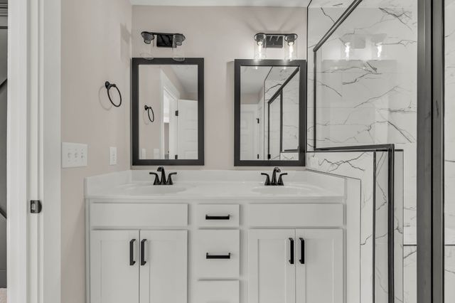 263 Switchgrass Dr, Clarksville, TN 37042