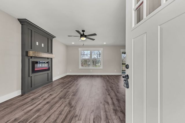 263 Switchgrass Dr, Clarksville, TN 37042