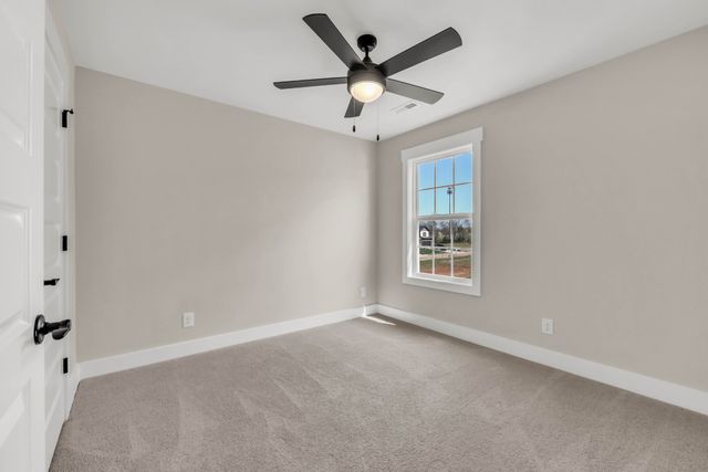 263 Switchgrass Dr, Clarksville, TN 37042