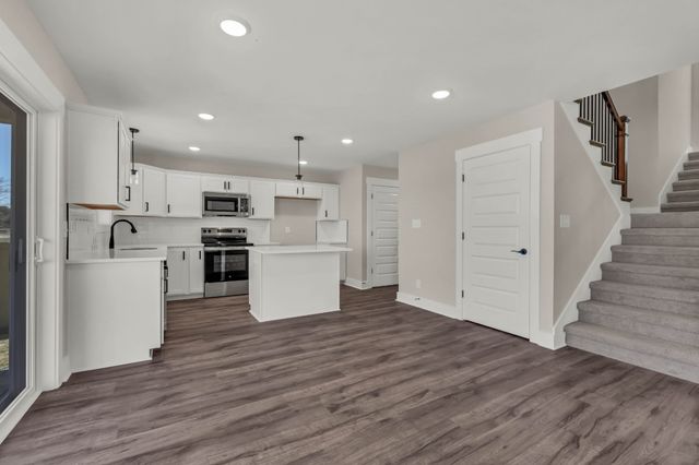 263 Switchgrass Dr, Clarksville, TN 37042