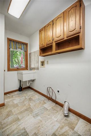 2087 Woodmoor Ridge Drive, St Louis, MO 63011