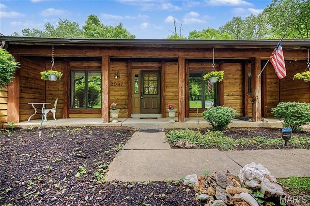 2087 Woodmoor Ridge Drive, St Louis, MO 63011