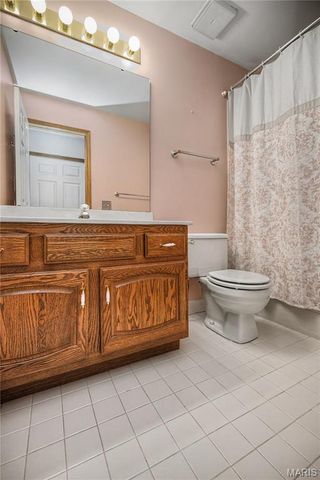 2087 Woodmoor Ridge Drive, St Louis, MO 63011