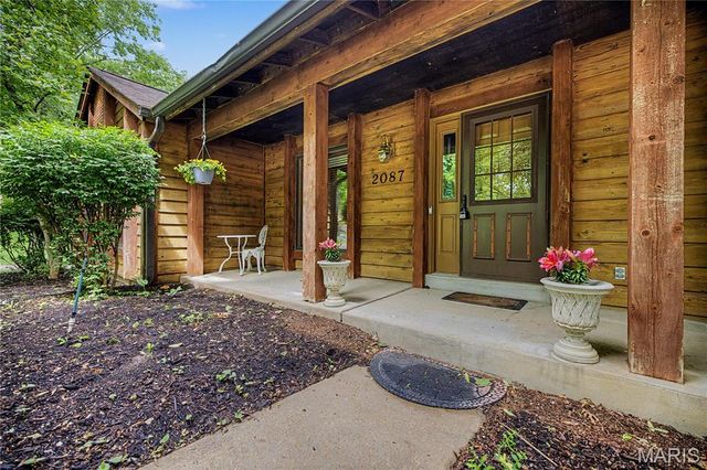 2087 Woodmoor Ridge Drive, St Louis, MO 63011
