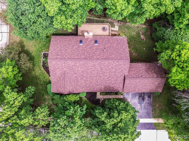 2087 Woodmoor Ridge Drive, St Louis, MO 63011