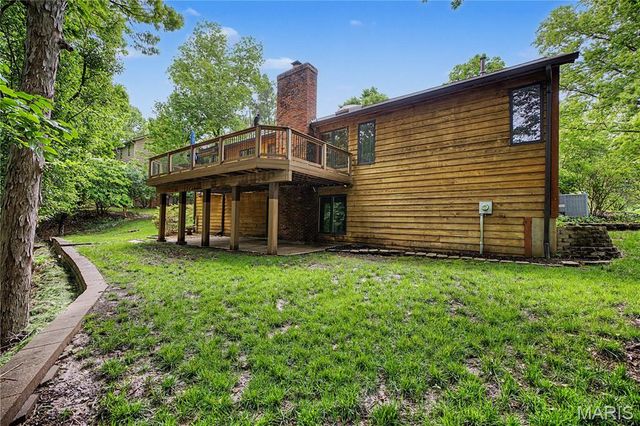 2087 Woodmoor Ridge Drive, St Louis, MO 63011