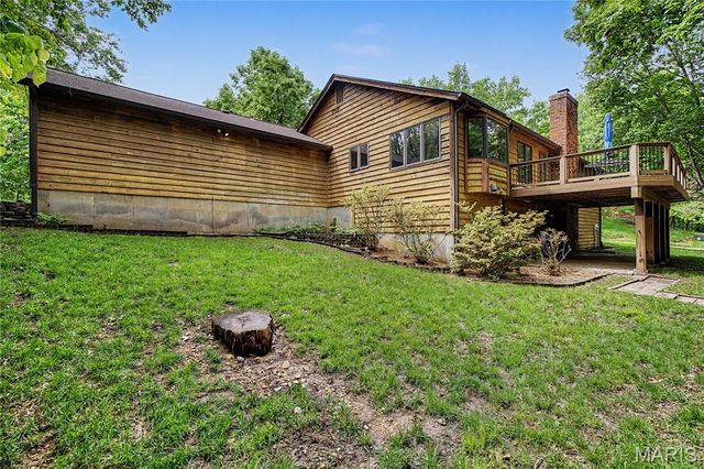2087 Woodmoor Ridge Drive, St Louis, MO 63011
