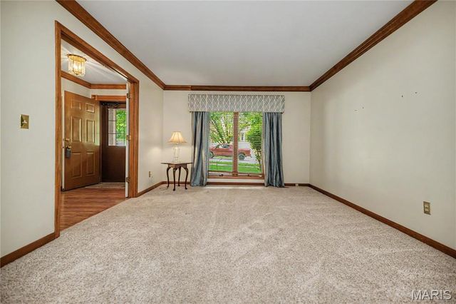2087 Woodmoor Ridge Drive, St Louis, MO 63011