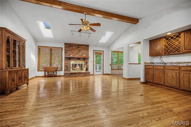 2087 Woodmoor Ridge Drive, St Louis, MO 63011