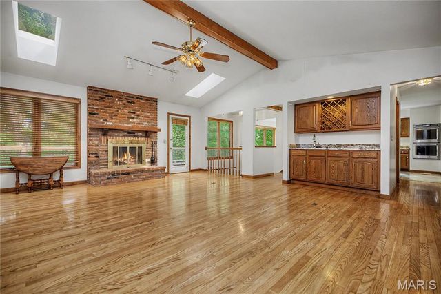 2087 Woodmoor Ridge Drive, St Louis, MO 63011