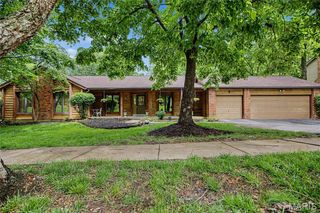 2087 Woodmoor Ridge Drive, St Louis, MO 63011