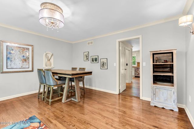 127 Telegraph Hill Road S, Holmdel, NJ 07733