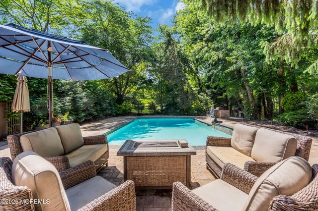 127 Telegraph Hill Road S, Holmdel, NJ 07733