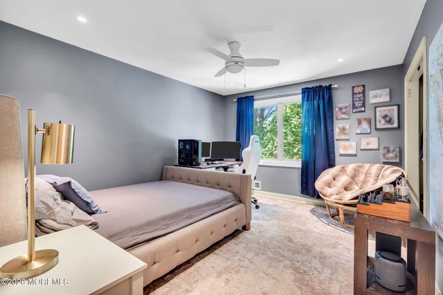 127 Telegraph Hill Road S, Holmdel, NJ 07733